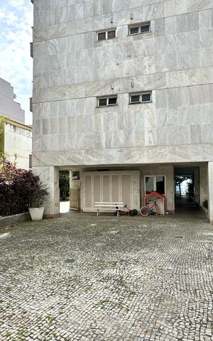 Apartamento à venda com 241m², 4 quartos e 2 vagas