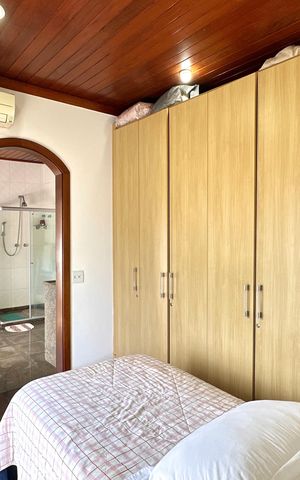 Apartamento à venda com 241m², 4 quartos e 2 vagas