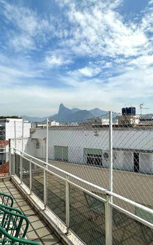 Apartamento à venda com 241m², 4 quartos e 2 vagas
