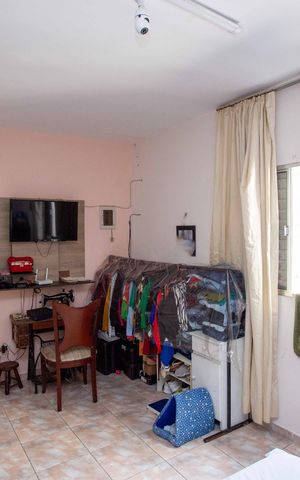 Casa para alugar com 167m², 3 quartos e sem vagaQuarto 1 Casa 1
