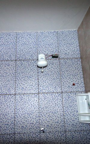 Casa à venda com 75m², 2 quartos e 1 vagaBanheiro 1