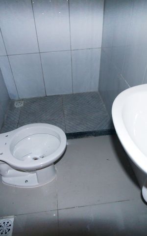 Casa à venda com 75m², 2 quartos e 1 vagaBanheiro 2