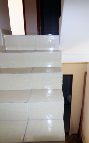 Casa à venda com 75m², 2 quartos e 1 vagaSala - Escada 2º piso