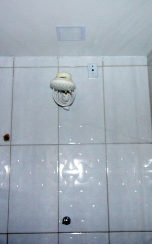 Casa à venda com 75m², 2 quartos e 1 vagaBanheiro 2