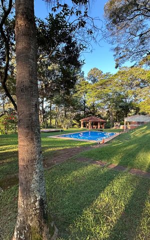 Casa de condomínio para alugar com 400m², 5 quartos e 4 vagas Casa de condomínio para alugar com 400m², 5 quartos e 4 vagasÁrea comum