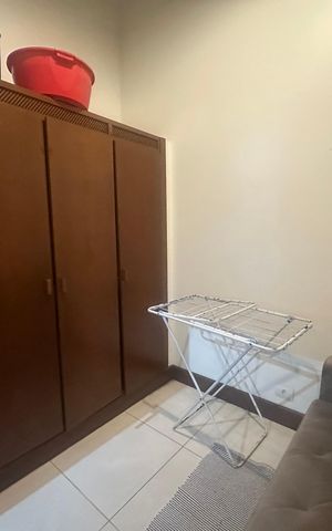 Casa de condomínio para alugar com 400m², 5 quartos e 4 vagas Casa de condomínio para alugar com 400m², 5 quartos e 4 vagasQuarto de Serviço