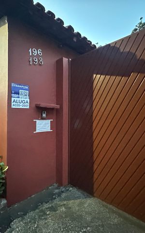 Casa de condomínio para alugar com 400m², 5 quartos e 4 vagas Casa de condomínio para alugar com 400m², 5 quartos e 4 vagasFachada e portaria