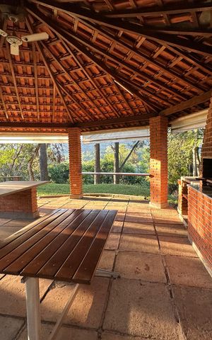 Casa de condomínio para alugar com 400m², 5 quartos e 4 vagas Casa de condomínio para alugar com 400m², 5 quartos e 4 vagasÁrea comum - Churrasqueira