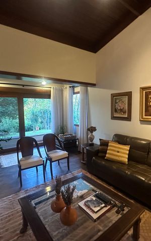 Casa de condomínio para alugar com 400m², 5 quartos e 4 vagas Casa de condomínio para alugar com 400m², 5 quartos e 4 vagasSala de TV