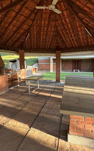 Casa de condomínio para alugar com 400m², 5 quartos e 4 vagas Casa de condomínio para alugar com 400m², 5 quartos e 4 vagasÁrea comum - Churrasqueira