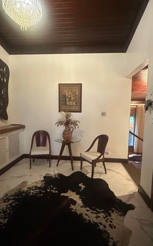 Casa de condomínio para alugar com 400m², 5 quartos e 4 vagas Casa de condomínio para alugar com 400m², 5 quartos e 4 vagasHall de entrada