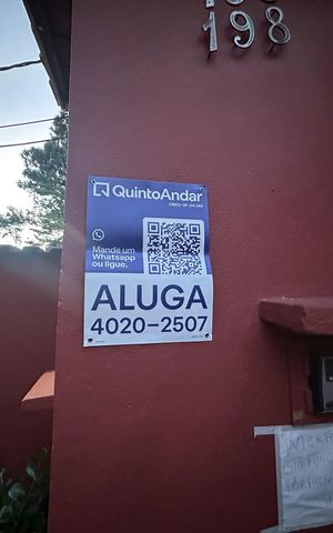 Casa de condomínio para alugar com 400m², 5 quartos e 4 vagas Casa de condomínio para alugar com 400m², 5 quartos e 4 vagasFachada e portaria