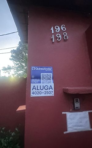Casa de condomínio para alugar com 400m², 5 quartos e 4 vagas Casa de condomínio para alugar com 400m², 5 quartos e 4 vagasFachada e portaria