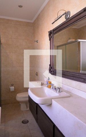 Casa à venda com 260m², 3 quartos e 2 vagas