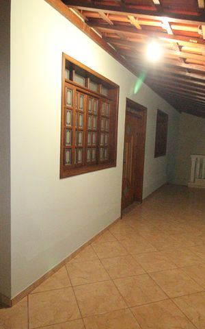 Casa à venda com 335m², 4 quartos e 9 vagasVaranda 2