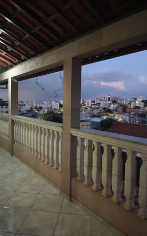 Casa à venda com 335m², 4 quartos e 9 vagasVaranda Terraço