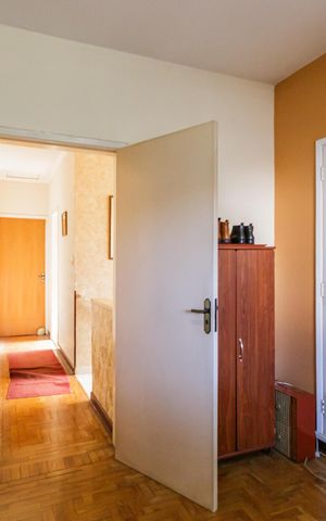 Casa à venda com 220m², 3 quartos e 4 vagasSuíte 1