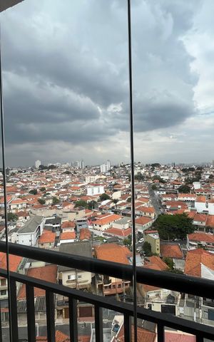 Apartamento à venda com 50m², 2 quartos e 2 vagas Apartamento à venda com 50m², 2 quartos e 2 vagasVaranda