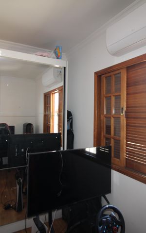 Casa à venda com 200m², 3 quartos e 5 vagasQuarto 2