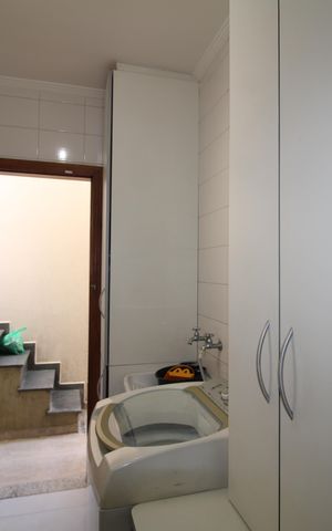 Casa à venda com 200m², 3 quartos e 5 vagasÁrea de Serviço