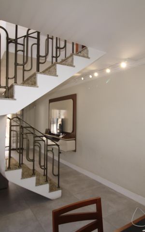 Casa à venda com 200m², 3 quartos e 5 vagasSala
