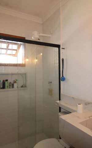 Casa à venda com 200m², 3 quartos e 5 vagasBanheiro