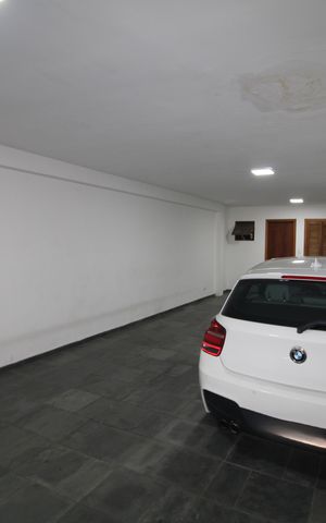 Casa à venda com 200m², 3 quartos e 5 vagasGaragem
