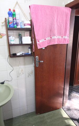 Casa à venda com 190m², 3 quartos e 3 vagasBanheiro da Suíte 