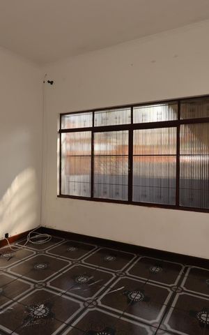 Casa à venda com 100m², 2 quartos e 3 vagasSala