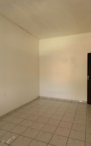 Casa à venda com 100m², 2 quartos e 3 vagasQuarto 2