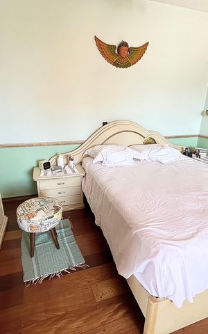 Casa à venda com 239m², 3 quartos e 2 vagas Casa à venda com 239m², 3 quartos e 2 vagasSuite
