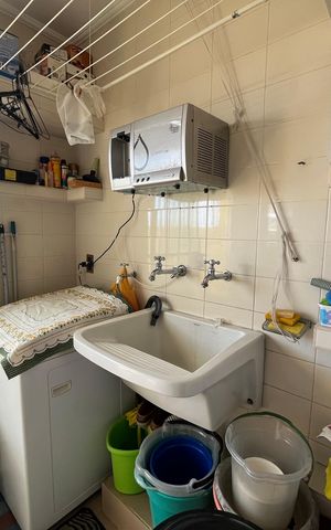 Casa à venda com 239m², 3 quartos e 2 vagas Casa à venda com 239m², 3 quartos e 2 vagasÁrea de Serviço