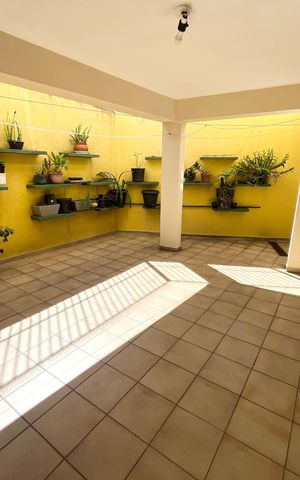 Casa à venda com 239m², 3 quartos e 2 vagas Casa à venda com 239m², 3 quartos e 2 vagasSalão de festas