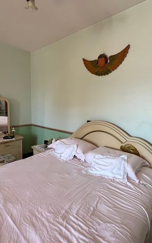 Casa à venda com 239m², 3 quartos e 2 vagas Casa à venda com 239m², 3 quartos e 2 vagasSuite