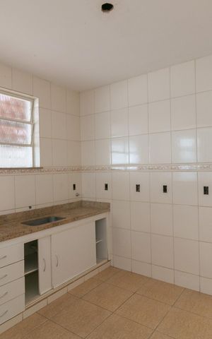 Casa à venda com 360m², 3 quartos e 4 vagas