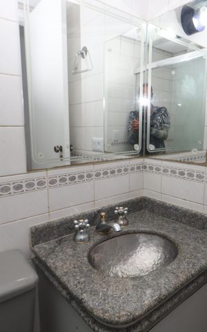 Apartamento à venda com 82m², 3 quartos e 1 vagaBanheiro Social