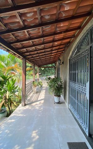 Casa à venda com 1240m², 5 quartos e 4 vagas