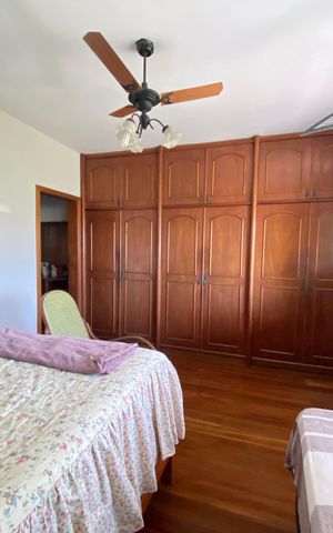 Casa à venda com 1240m², 5 quartos e 4 vagas