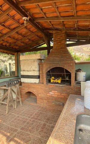 Casa à venda com 1240m², 5 quartos e 4 vagas