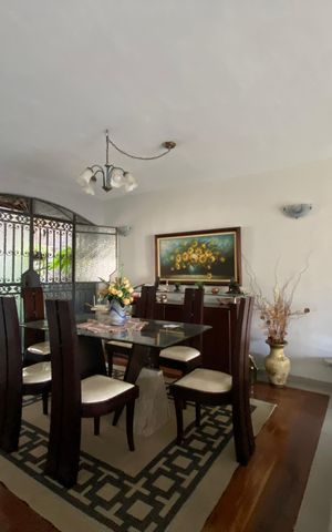 Casa à venda com 1240m², 5 quartos e 4 vagas