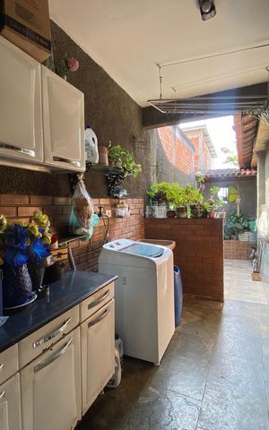 Casa à venda com 1240m², 5 quartos e 4 vagas