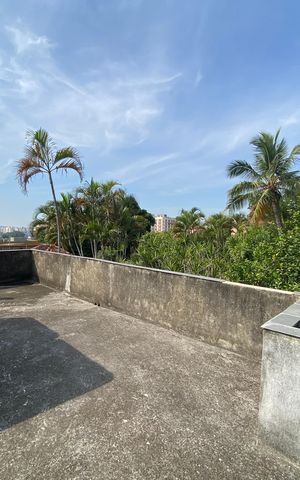 Casa à venda com 1240m², 5 quartos e 4 vagas