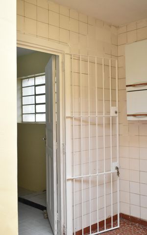 Casa à venda com 250m², 2 quartos e 2 vagasQuintal