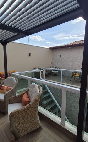 Casa à venda com 150m², 2 quartos e 2 vagas Casa à venda com 150m², 2 quartos e 2 vagasÁrea externa