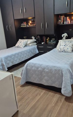 Casa à venda com 150m², 2 quartos e 2 vagas Casa à venda com 150m², 2 quartos e 2 vagasQuarto
