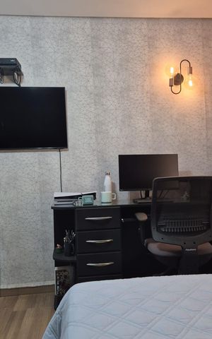 Casa à venda com 150m², 2 quartos e 2 vagas Casa à venda com 150m², 2 quartos e 2 vagasBanheiro