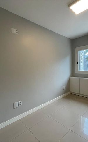 Casa de condomínio à venda com 142m², 3 quartos e 2 vagas