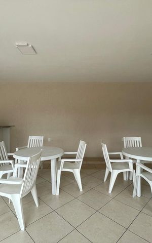 Casa de condomínio à venda com 142m², 3 quartos e 2 vagas