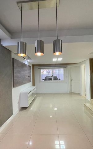 Casa de condomínio à venda com 142m², 3 quartos e 2 vagas