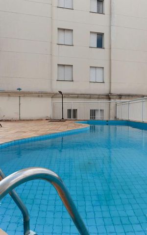 Apartamento à venda com 48m², 2 quartos e 1 vaga Apartamento à venda com 48m², 2 quartos e 1 vagaÁrea comum - Piscina